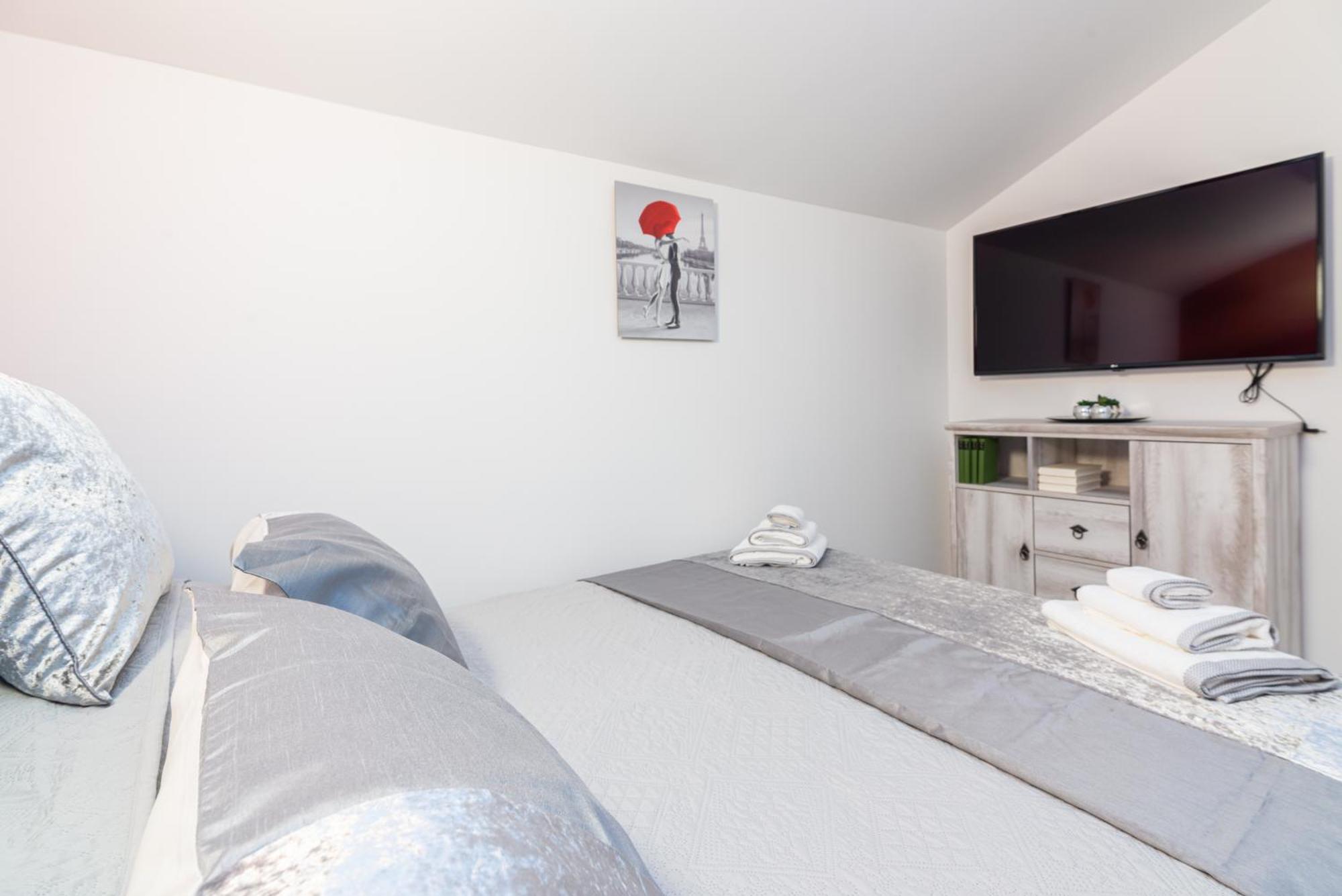 Apartments Cro Adria Stay Μεντουλίν Εξωτερικό φωτογραφία